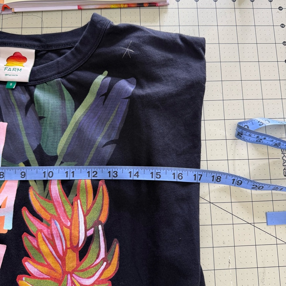 Farm Rio Black Graphic Women's Top - Picture 7 of 9